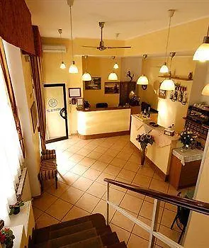 Arco Hotel Milano 2*,